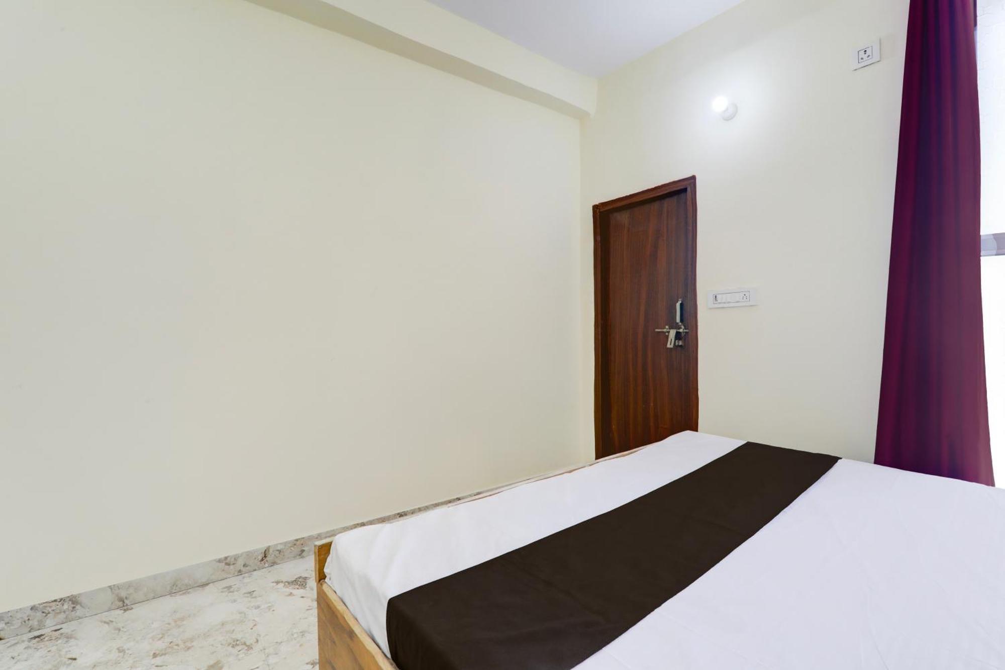 Hotel O Rn Chinhat Exterior photo