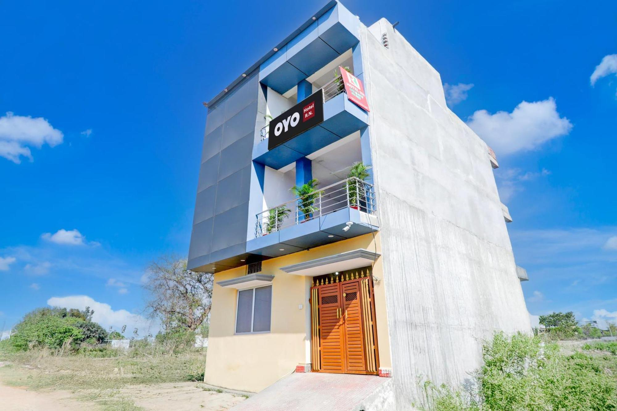 Hotel O Rn Chinhat Exterior photo
